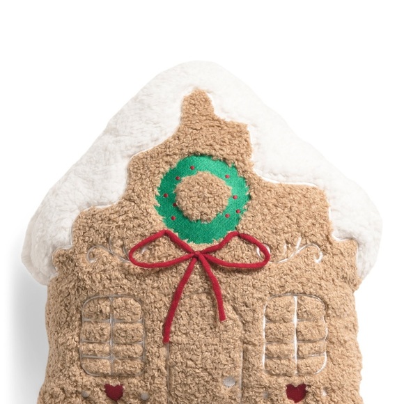 Martha Stewart large Teddy Gingerbread House Shaped Pillow - Picture 9 of 9